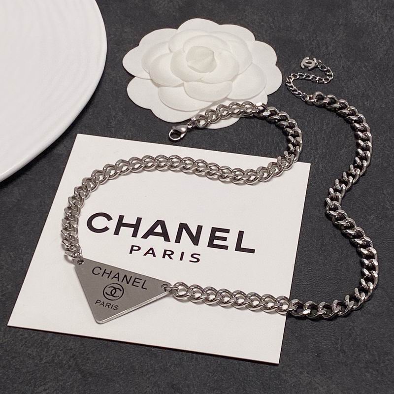 Chanel Necklace 04yxs27